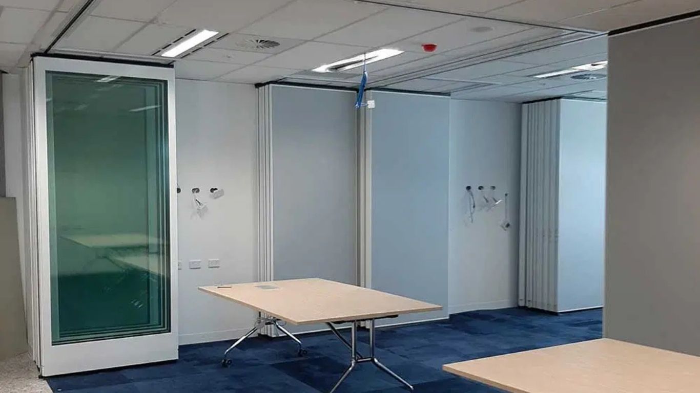 Think Better, Solve Faster: Why Flexible Room Dividers Belong in Every Industrial Facility